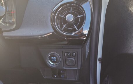 Toyota Corolla, 2018 год, 1 840 000 рублей, 10 фотография