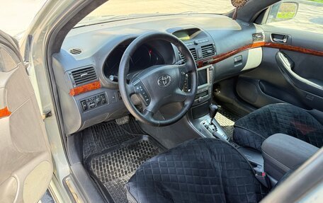 Toyota Avensis III рестайлинг, 2004 год, 740 000 рублей, 8 фотография