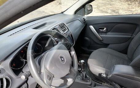 Renault Sandero II рестайлинг, 2017 год, 12 фотография