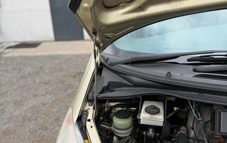 Toyota Estima III рестайлинг -2, 2000 год, 820 000 рублей, 2 фотография