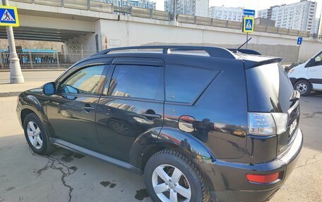 Mitsubishi Outlander III рестайлинг 3, 2011 год, 750 000 рублей, 3 фотография