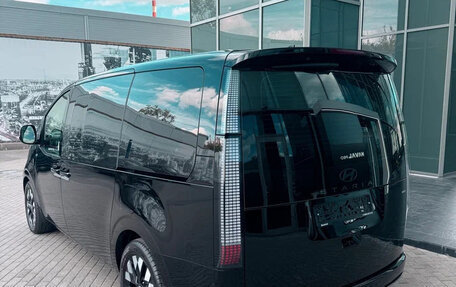 Hyundai Staria, 2024 год, 8 200 000 рублей, 4 фотография