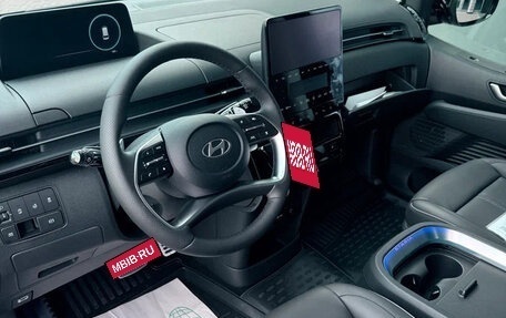 Hyundai Staria, 2024 год, 8 200 000 рублей, 2 фотография