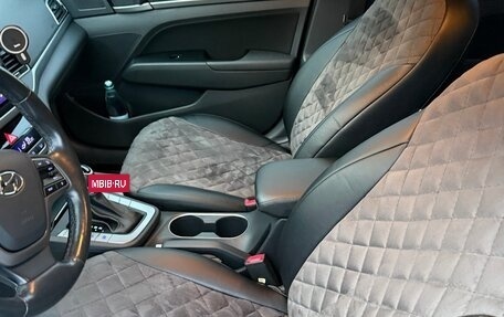 Hyundai Elantra VI рестайлинг, 2018 год, 1 700 000 рублей, 9 фотография