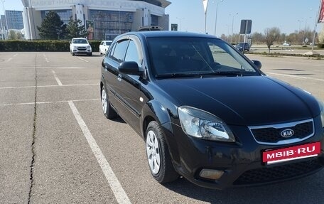 KIA Rio II, 2011 год, 550 000 рублей, 2 фотография