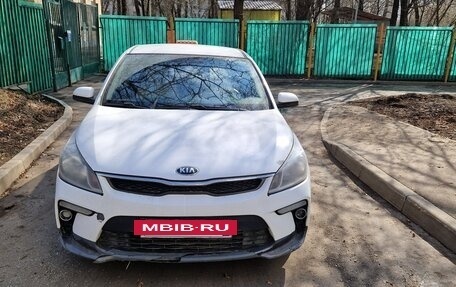 KIA Rio IV, 2019 год, 890 000 рублей, 3 фотография