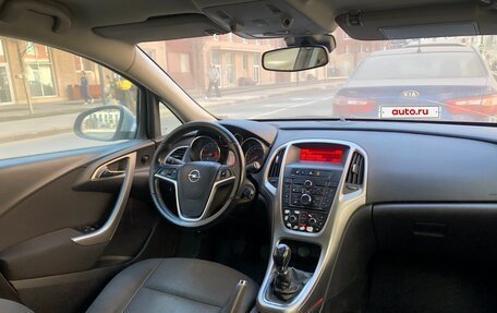 Opel Astra J, 2010 год, 440 000 рублей, 3 фотография