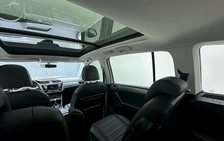 Volkswagen Touran III, 2022 год, 2 190 000 рублей, 11 фотография