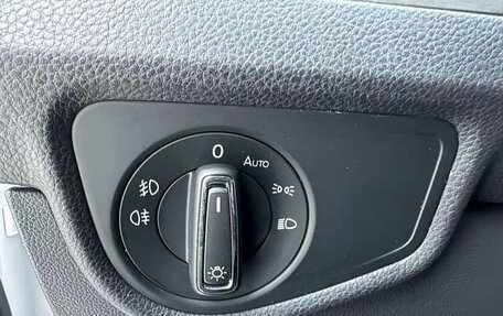 Volkswagen Touran III, 2022 год, 2 190 000 рублей, 19 фотография