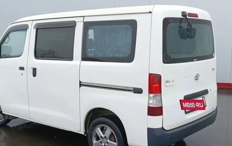 Toyota Lite Ace VI, 2010 год, 800 000 рублей, 2 фотография