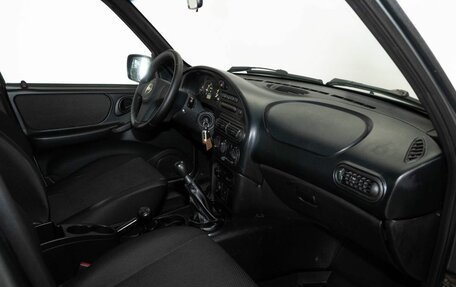 Chevrolet Niva I рестайлинг, 2018 год, 748 000 рублей, 6 фотография