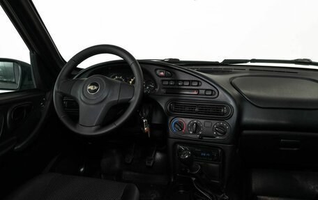 Chevrolet Niva I рестайлинг, 2018 год, 748 000 рублей, 12 фотография