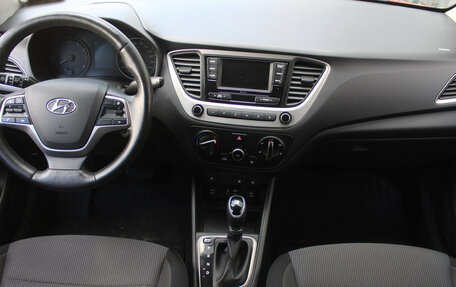 Hyundai Solaris II рестайлинг, 2018 год, 1 226 000 рублей, 9 фотография