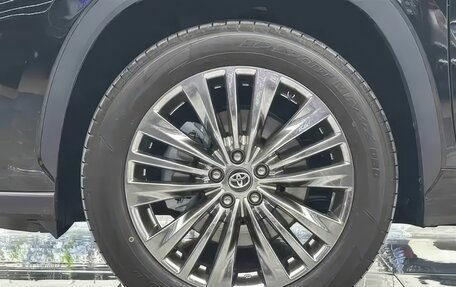 Toyota Highlander, 2025 год, 5 250 000 рублей, 6 фотография