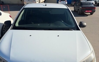 Renault Logan II, 2018 год, 470 000 рублей, 1 фотография