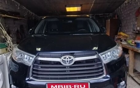 Toyota Highlander III, 2014 год, 3 200 000 рублей, 1 фотография
