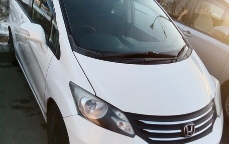 Honda Freed I, 2009 год, 850 000 рублей, 2 фотография