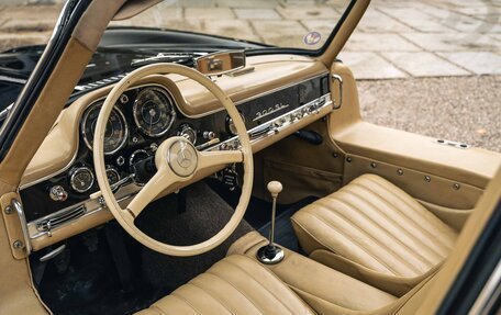 Mercedes-Benz SL-Класс W198, 1956 год, 178 000 000 рублей, 9 фотография