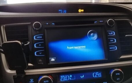 Toyota Highlander III, 2014 год, 3 200 000 рублей, 4 фотография