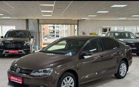 Volkswagen Jetta VI, 2013 год, 750 000 рублей, 1 фотография