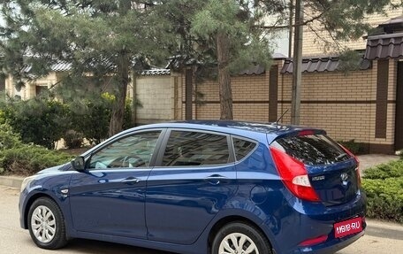 Hyundai Solaris II рестайлинг, 2015 год, 905 000 рублей, 1 фотография