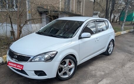 KIA cee'd I рестайлинг, 2012 год, 840 000 рублей, 1 фотография