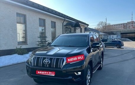 Toyota Land Cruiser Prado 150 рестайлинг 2, 2018 год, 4 899 000 рублей, 1 фотография