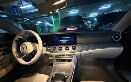 Mercedes-Benz E-Класс, 2021 год, 5 600 рублей, 1 фотография