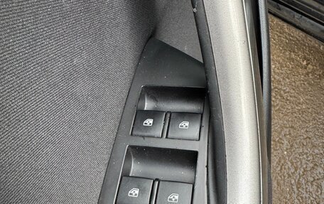 Opel Astra J, 2011 год, 700 000 рублей, 12 фотография