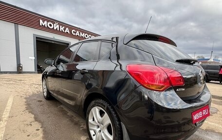 Opel Astra J, 2011 год, 700 000 рублей, 6 фотография