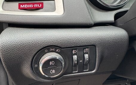 Opel Astra J, 2011 год, 700 000 рублей, 13 фотография