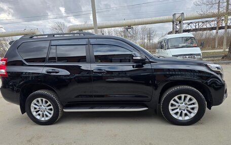 Toyota Land Cruiser Prado 150 рестайлинг 2, 2016 год, 3 750 000 рублей, 11 фотография