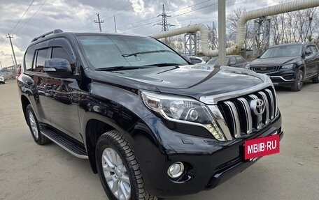 Toyota Land Cruiser Prado 150 рестайлинг 2, 2016 год, 3 750 000 рублей, 13 фотография