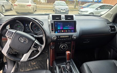 Toyota Land Cruiser Prado 150 рестайлинг 2, 2016 год, 3 750 000 рублей, 36 фотография