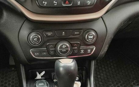 Jeep Cherokee, 2014 год, 2 000 000 рублей, 7 фотография