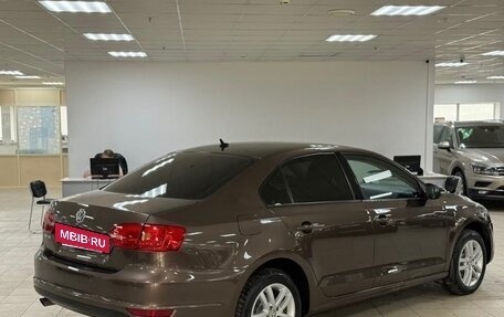 Volkswagen Jetta VI, 2013 год, 750 000 рублей, 4 фотография
