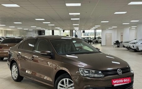 Volkswagen Jetta VI, 2013 год, 750 000 рублей, 3 фотография