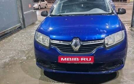 Renault Logan II, 2016 год, 370 000 рублей, 3 фотография