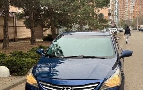 Hyundai Solaris II рестайлинг, 2015 год, 905 000 рублей, 3 фотография