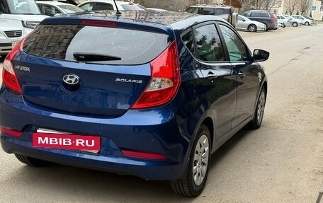 Hyundai Solaris II рестайлинг, 2015 год, 905 000 рублей, 4 фотография