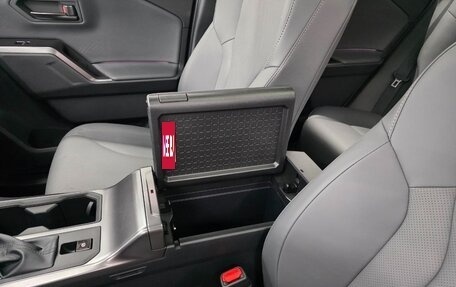 Toyota RAV4, 2026 год, 4 830 000 рублей, 27 фотография