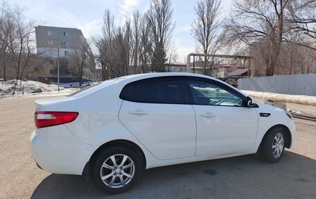 KIA Rio III рестайлинг, 2014 год, 850 000 рублей, 10 фотография