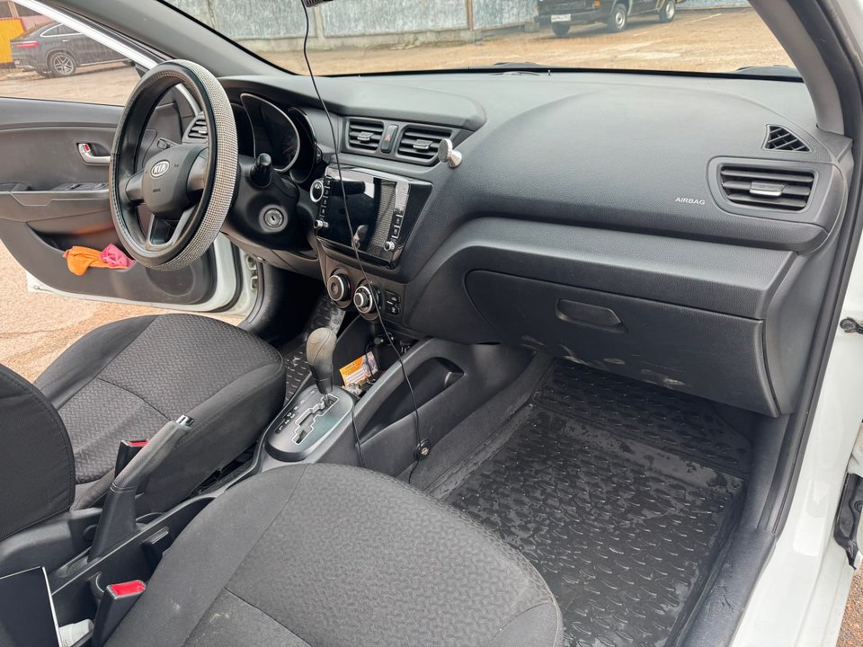 KIA Rio III, 2011 год, 929 999 рублей, 2 фотография