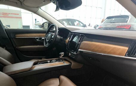 Volvo S90 II рестайлинг, 2017 год, 2 680 000 рублей, 11 фотография