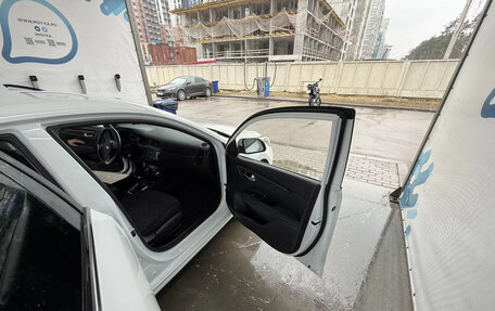 KIA Rio IV, 2019 год, 1 499 000 рублей, 10 фотография