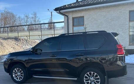 Toyota Land Cruiser Prado 150 рестайлинг 2, 2018 год, 4 899 000 рублей, 3 фотография