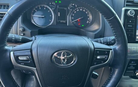 Toyota Land Cruiser Prado 150 рестайлинг 2, 2018 год, 4 899 000 рублей, 23 фотография