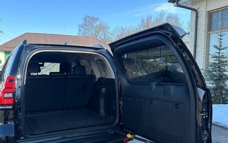 Toyota Land Cruiser Prado 150 рестайлинг 2, 2018 год, 4 899 000 рублей, 15 фотография