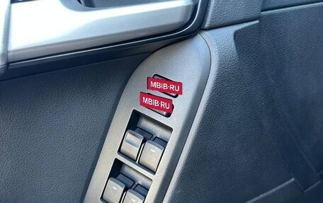 Toyota Land Cruiser Prado 150 рестайлинг 2, 2018 год, 4 899 000 рублей, 21 фотография