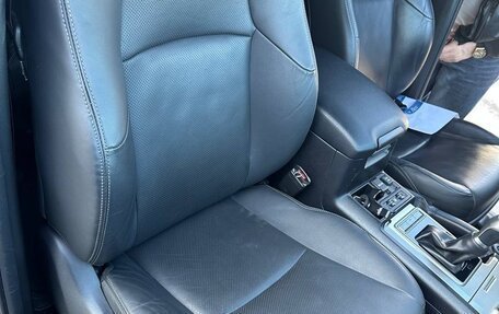 Toyota Land Cruiser Prado 150 рестайлинг 2, 2018 год, 4 899 000 рублей, 29 фотография